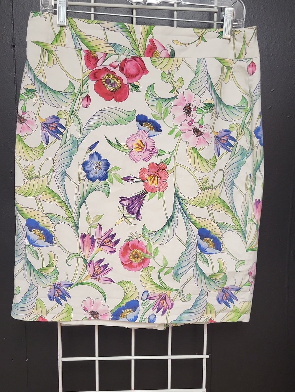 Ann Taylor Factory Cream Floral Pencil Skirt with Pink, Blue & Green, Size 8